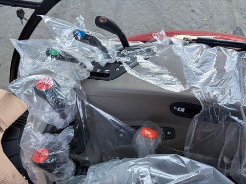 [3383-6430529-9.jpg]