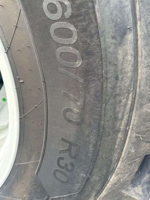 [3383-6436575-24.jpg]