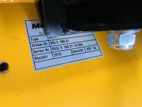 [3383-6477861-2.jpg]