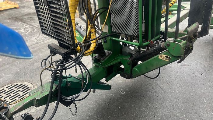 [3383-6526028-0_1.jpg]