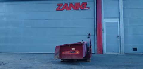 [3383-6753342-12.jpg]