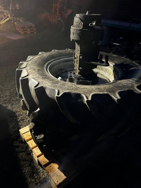 [3383-6753392-7.jpg]