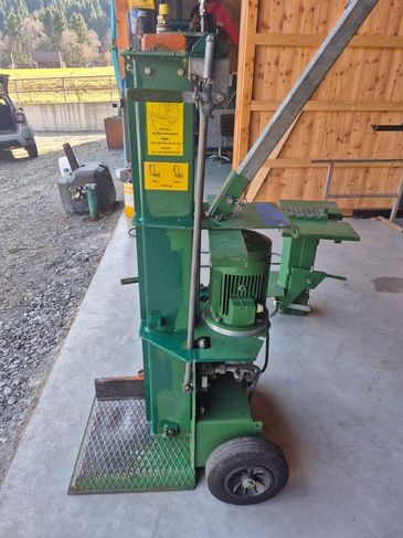 [3383-6899465-0_1.jpg]