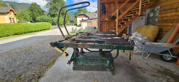 [3471-7615381-0_1.jpg]