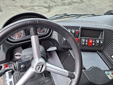 [3489-4191311-11.jpg]