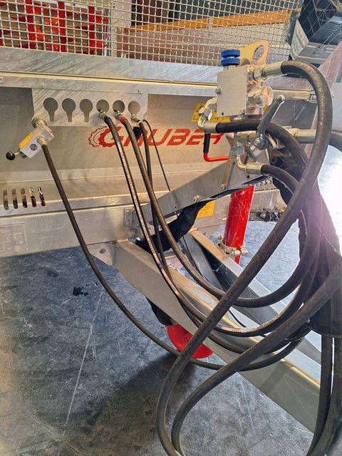 [3489-4536205-1.jpg]