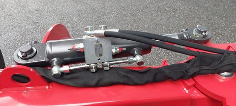 [3489-5969877-3.jpg]