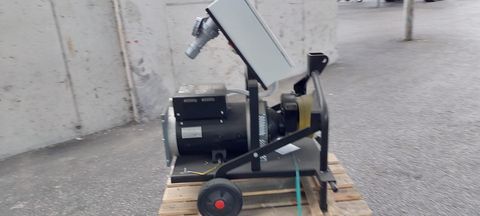 [3489-5969901-7.jpg]