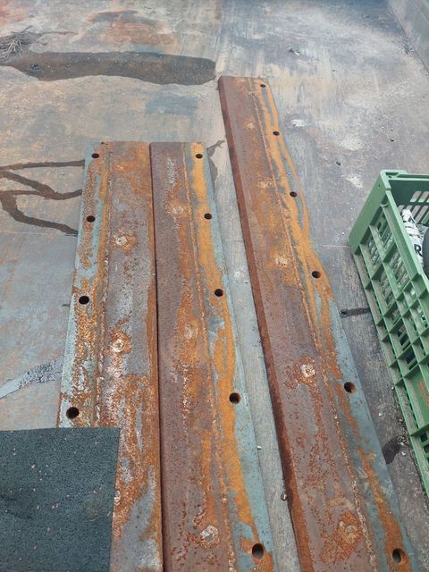 [3489-5981337-2.jpg]