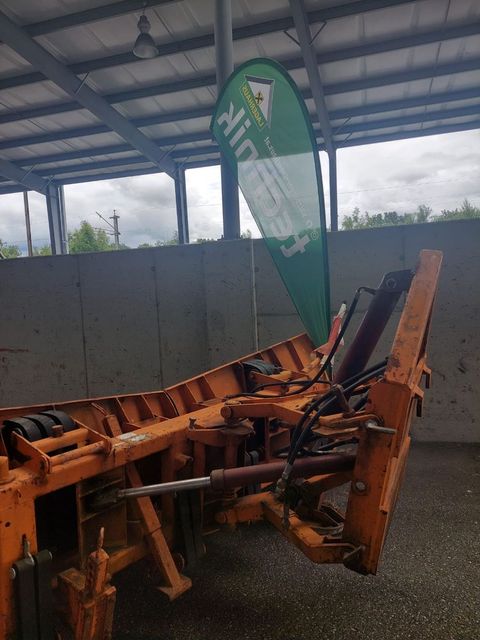 [3489-5981352-6.jpg]