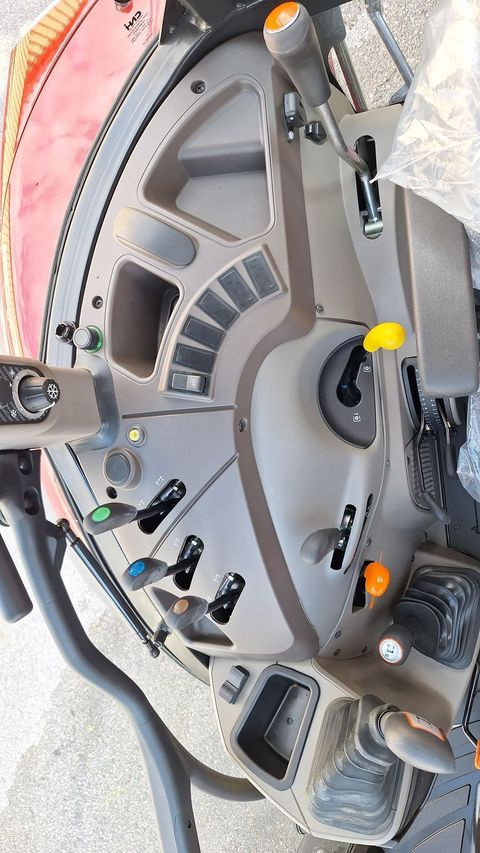 [3489-5981695-8.jpg]