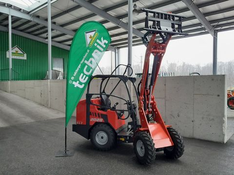 [3489-6343648-0.jpg]