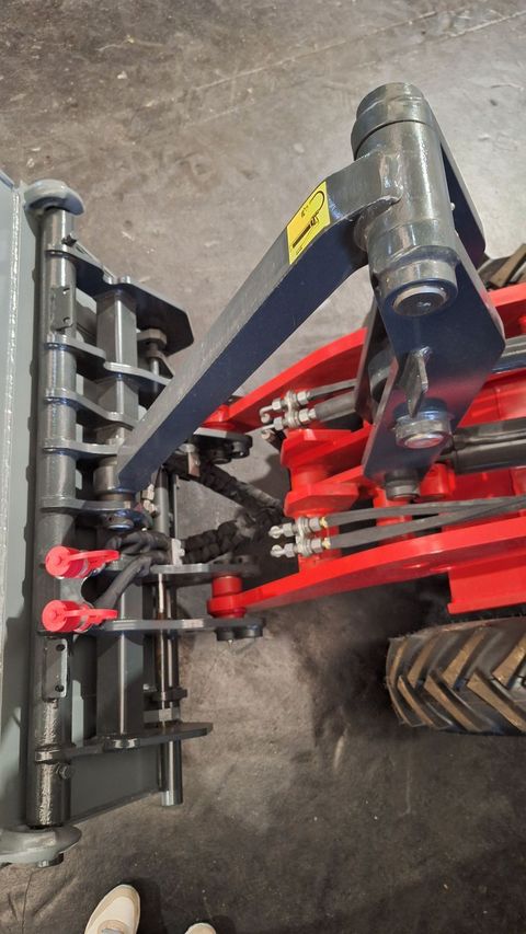 [3489-6343648-8.jpg]