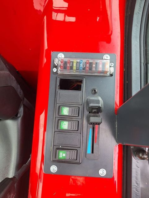 [3489-6474299-9.jpg]