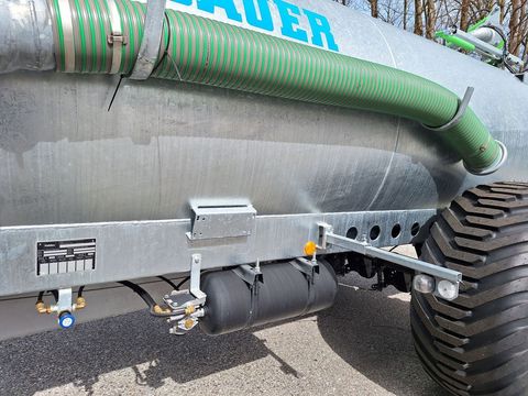 [3489-6682132-5.jpg]