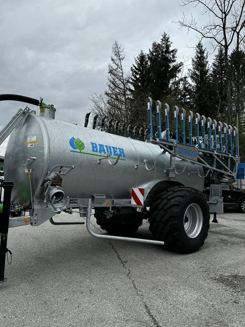 [3489-6682135-0.jpg]