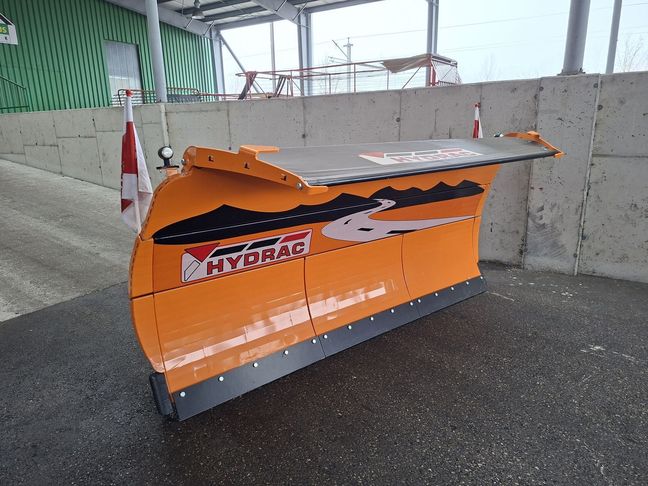 [3489-6692700-0_1.jpg]