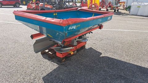 [3508-3846527-3.jpg]