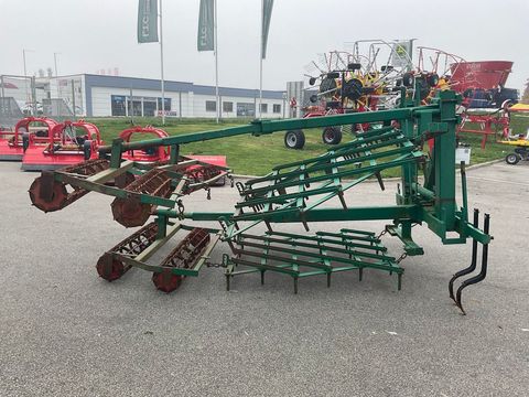 [3508-3902593-3.jpg]