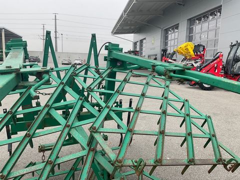 [3508-3902593-8.jpg]