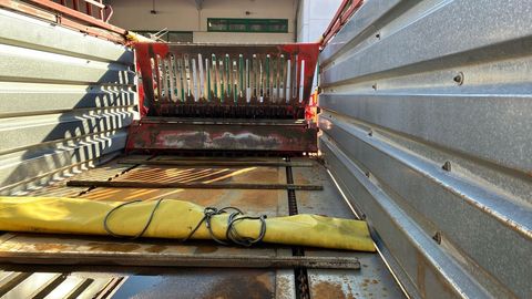 [3508-4067419-13.jpg]