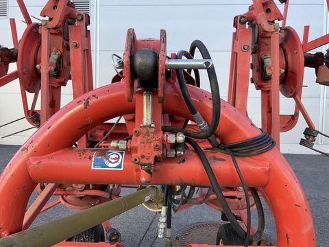 [3508-4122495-16.jpg]