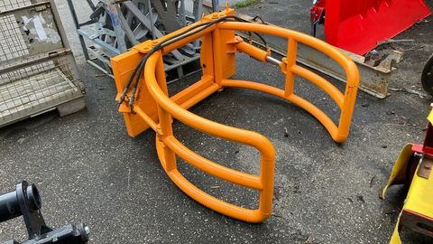 [3508-4139504-1.jpg]
