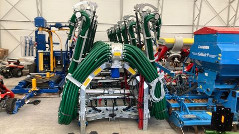 [3508-4175229-4.jpg]