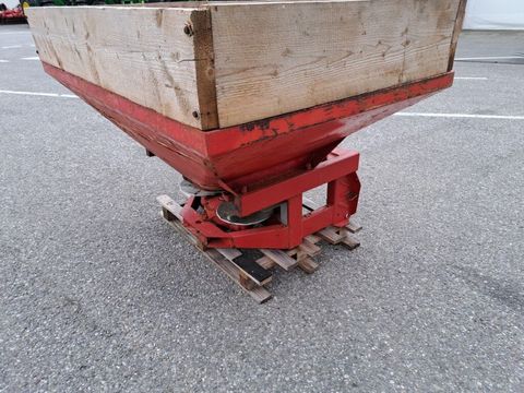 [3508-4247087-2.jpg]