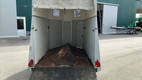 [3508-4315504-9.jpg]