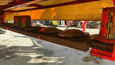 [3508-4403785-7.jpg]