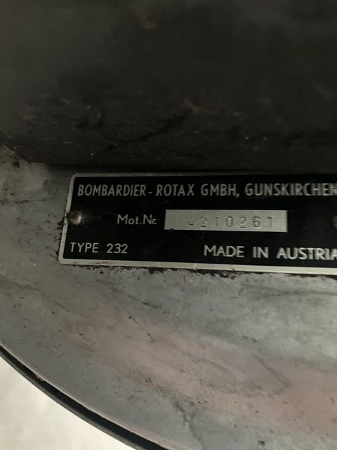 [3508-4404193-12.jpg]