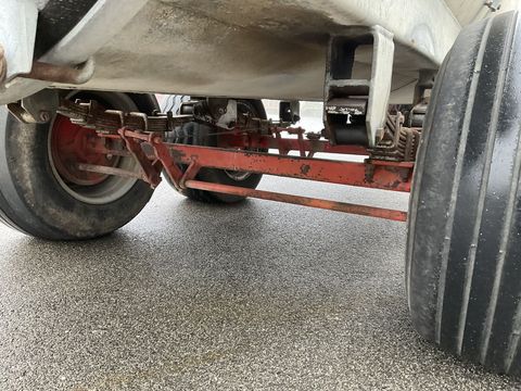 [3508-4438139-22.jpg]