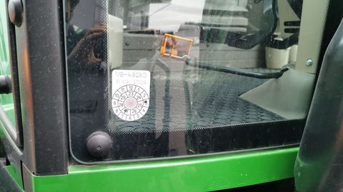 [3508-4928721-14.jpg]