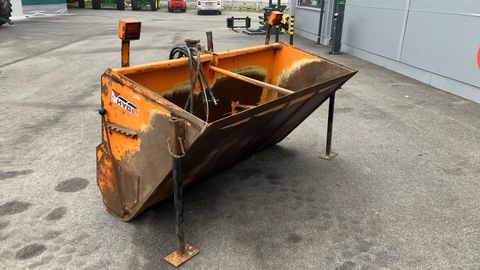 [3508-5107847-3.jpg]