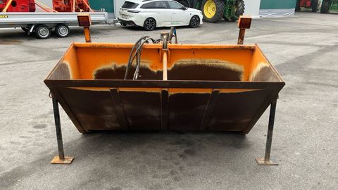 [3508-5107847-6.jpg]