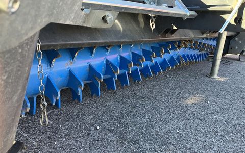 [3508-5260949-11.jpg]