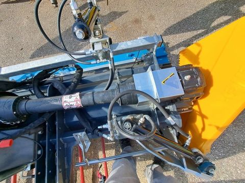 [3508-5260949-3.jpg]