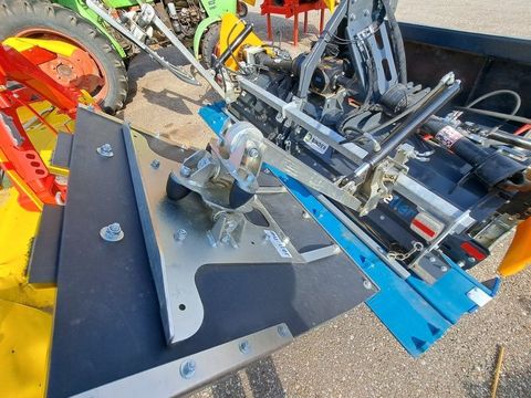 [3508-5260949-5.jpg]