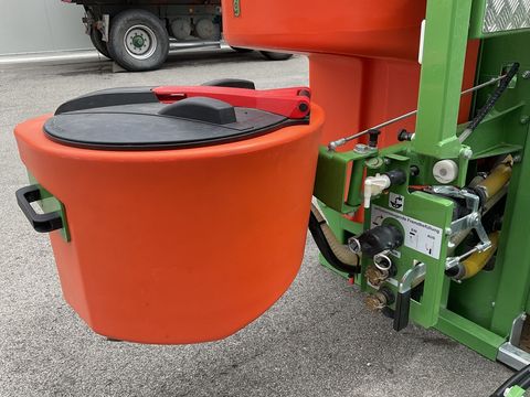 [3508-5902647-13.jpg]