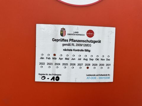 [3508-5902647-14.jpg]