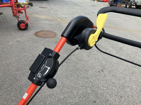 [3508-6142608-14.jpg]