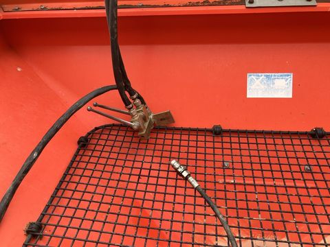 [3508-6238999-9.jpg]