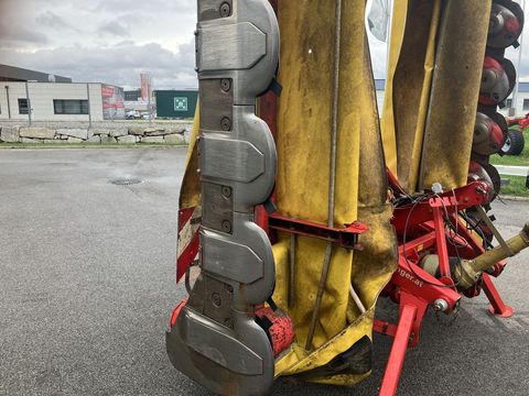 [3508-6276988-15.jpg]