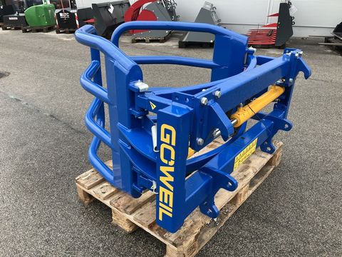 [3508-6482106-3.jpg]