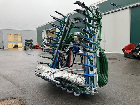 [3508-6499437-2.jpg]