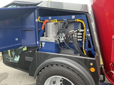 [3508-6506576-24.jpg]