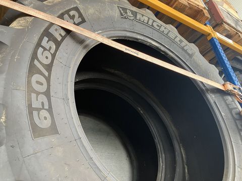 [3508-6667670-4.jpg]