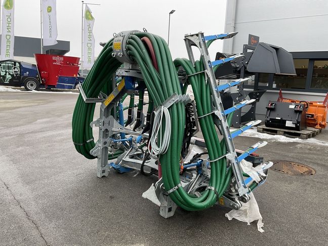 [3508-6679403-0_1.jpg]