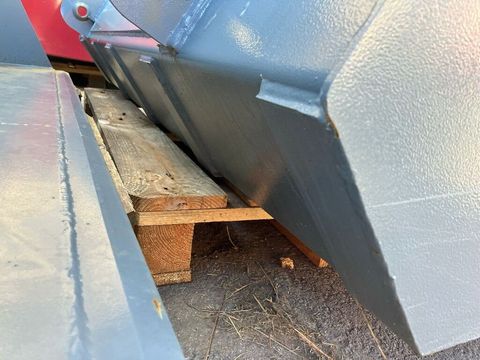 [3511-5421858-7.jpg]